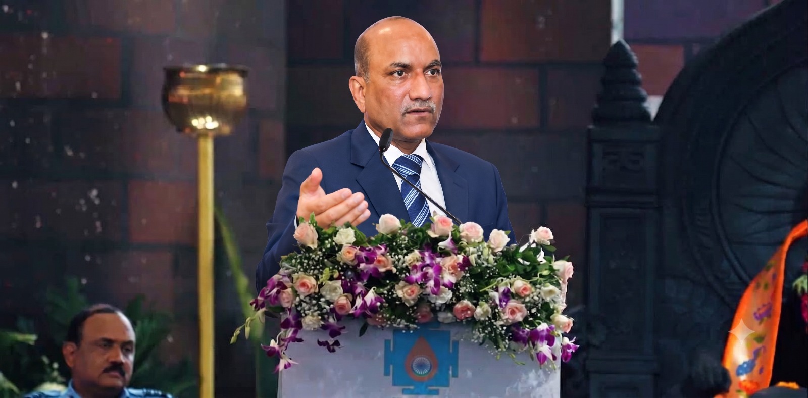 Shri Sanjeev Kumar